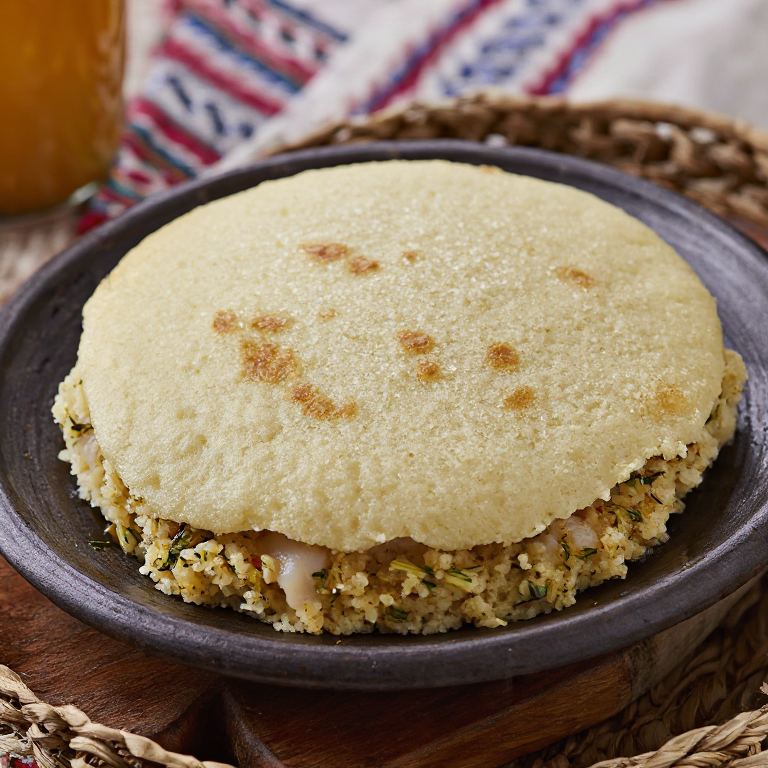 Arepa de Cullen Skink (Arepa ahumada de bacalao y puerro)