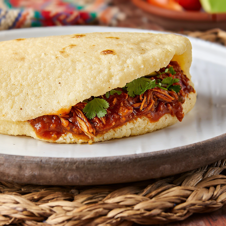 Arepa de Cazón Guisado al Estilo de Punto Fijo